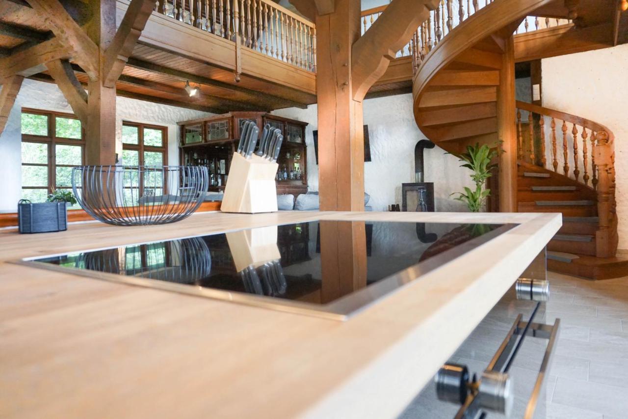 Ruhe Unter Reet-Haus Mit Sauna, Whirlpool Und Kamin Gnarrenburg Dış mekan fotoğraf