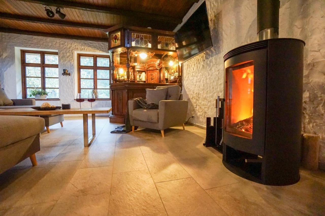 Ruhe Unter Reet-Haus Mit Sauna, Whirlpool Und Kamin Gnarrenburg Dış mekan fotoğraf